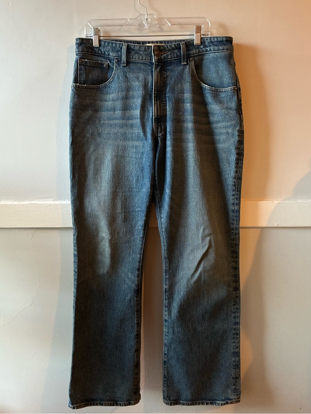 Madewell Women's Curvy Relaxed Boot-Cut Jeans in Vintage Blue Wash